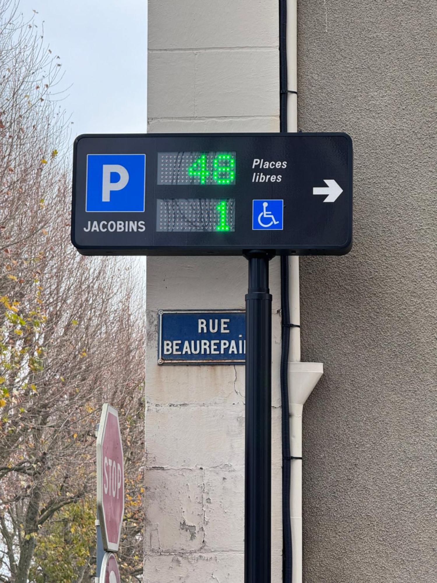 Le Laurencin Sens - Le Parisien - Coeur De Ville ภายนอก รูปภาพ